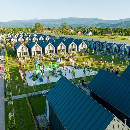 Holiday Park & Resort Cieplice Zdroj イェレニャ・グーラ エクステリア 写真