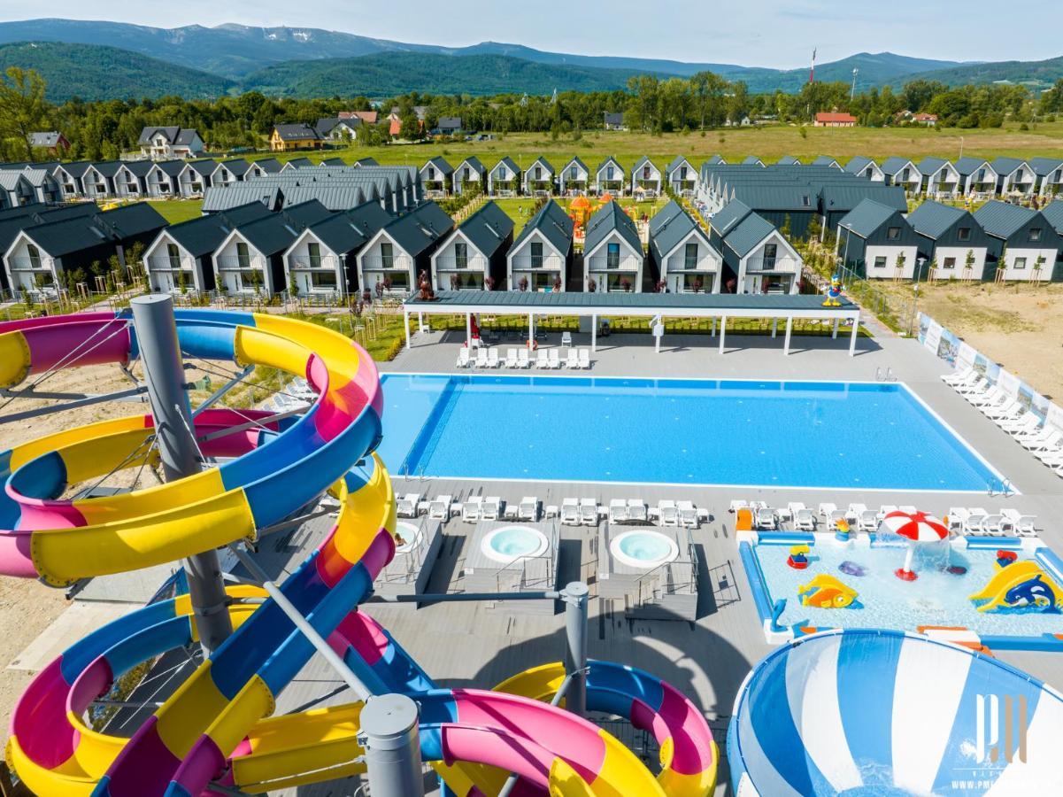 Holiday Park & Resort Cieplice Zdroj イェレニャ・グーラ エクステリア 写真